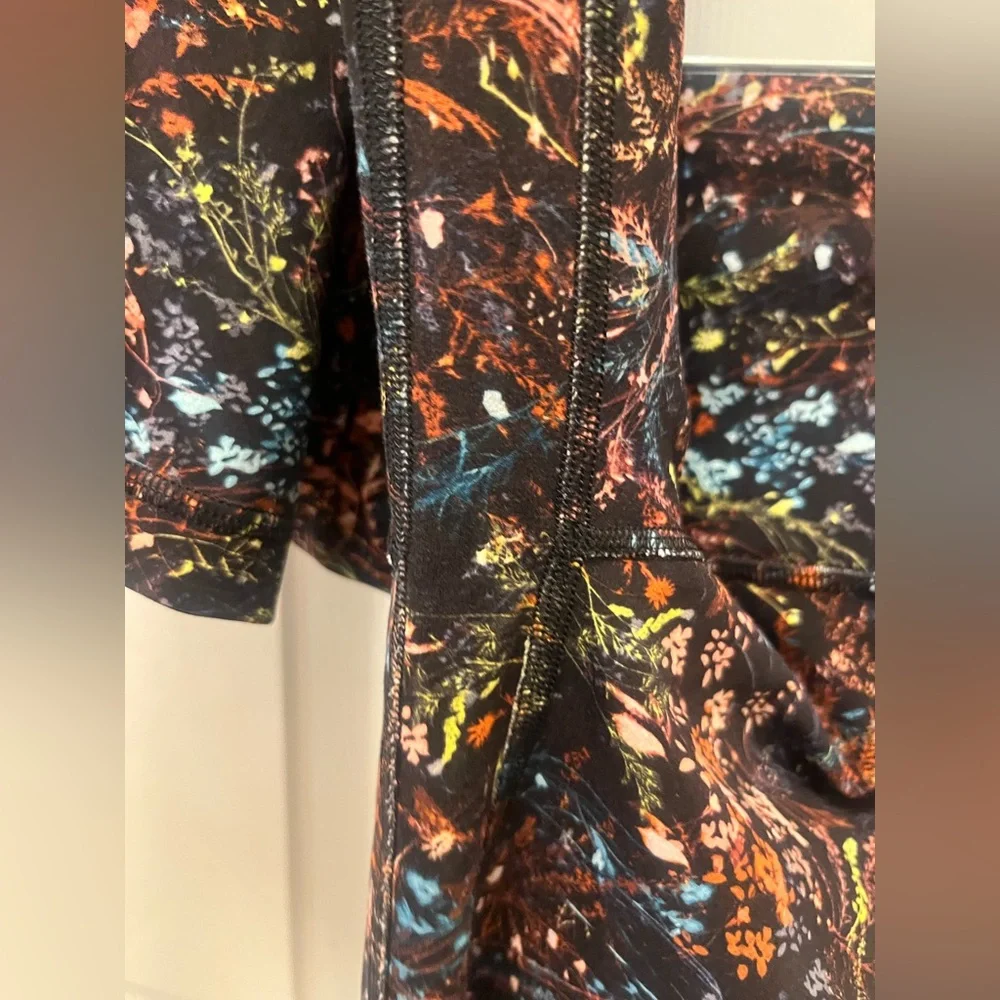 🍋 LIKE NEW Lululemon Align Crop *21" - Foliage Overlay Multi - Sz 6 - Picture 5 of 12